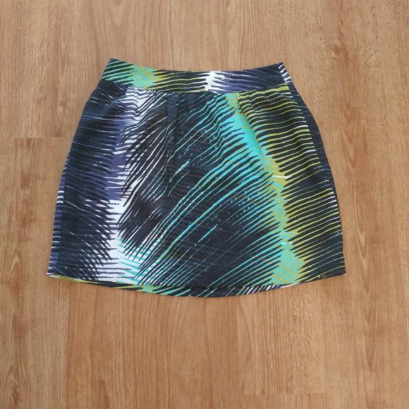 LOFT Dresses & Skirts - Loft Fern Print Lined Petite Mini Skirt - Size 0